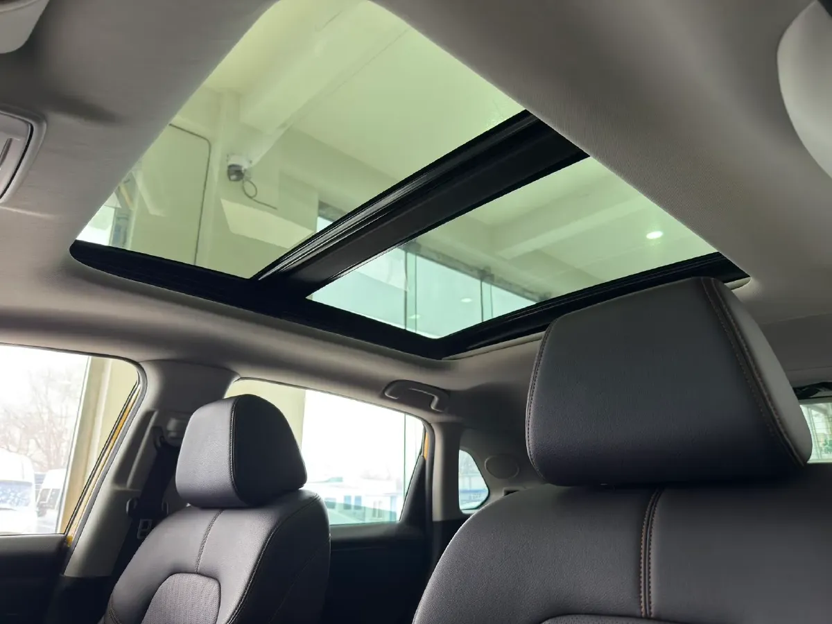 2022 Honda ZR-V 1.5T 182HP L4 CVT,autocango,china used car exporter,china ev exporter,chinese used car exporter,chinese used ev exporter