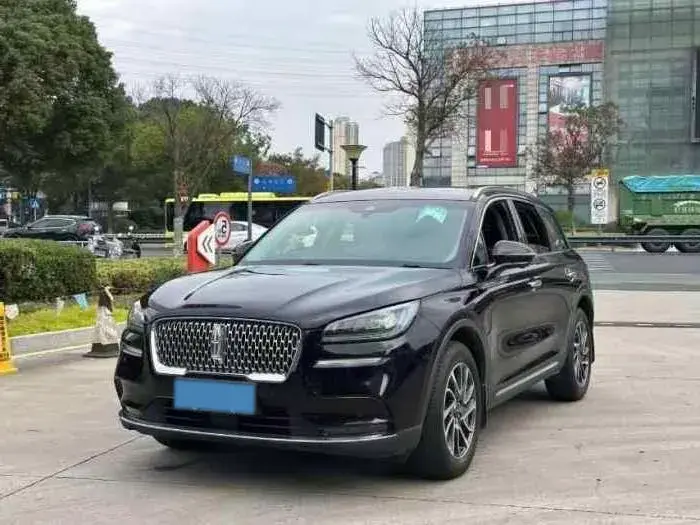 2020 Lincoln Corsair 2.0T 245HP L4 8AT