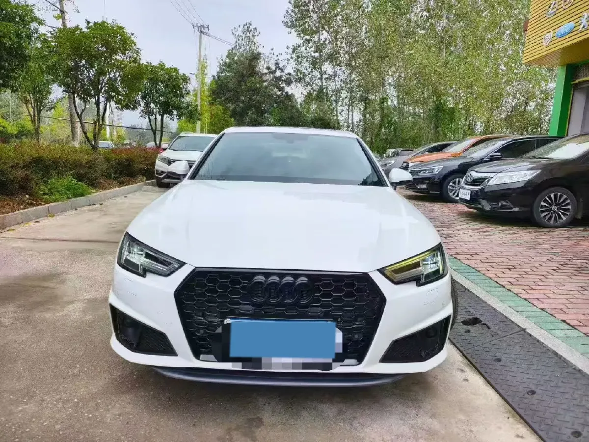 2019 Audi A4L 2.0T 190HP L4 7DCT,autocango,china used car exporter,china ev exporter,chinese used car exporter,chinese used ev exporter
