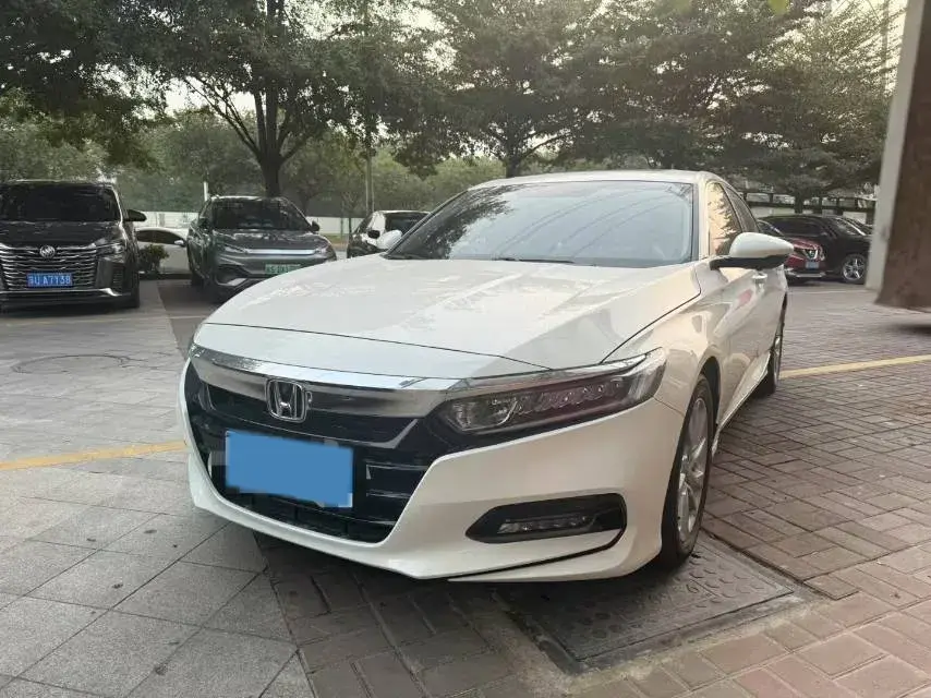 2018 Honda Accord 1.5T 194HP L4 CVT