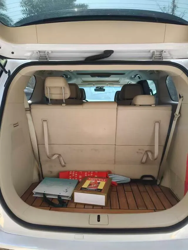 2023 Buick GL8 2.0T 237HP L4 9AT,autocango,china used car exporter,china ev exporter,chinese used car exporter,chinese used ev exporter