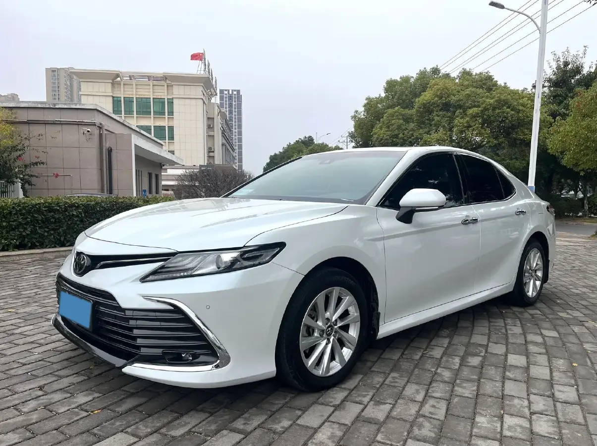 2021 Toyota Camry 2.0L 178HP L4 CVT