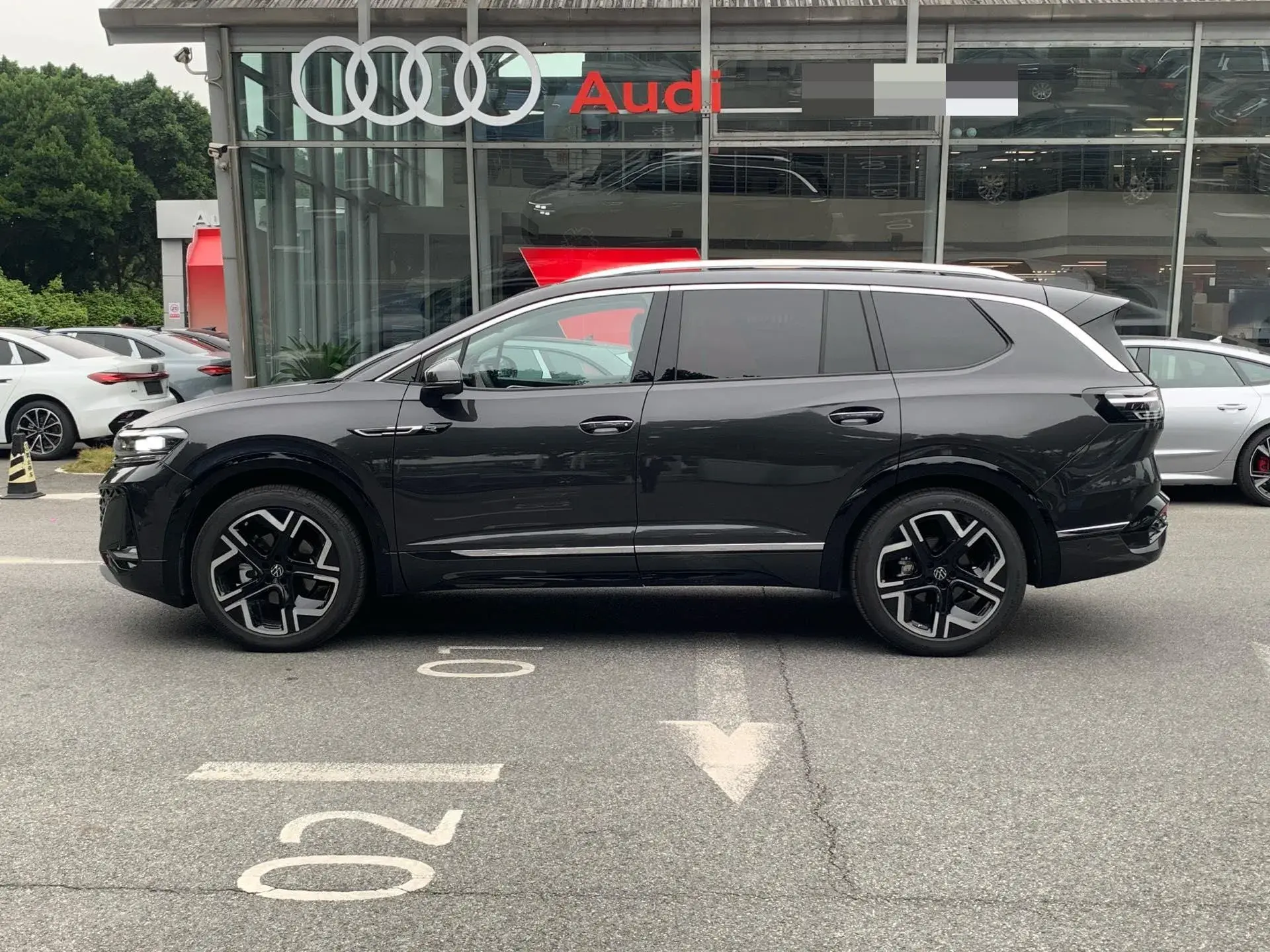 2023 VOLKSWAGEN TALAGON thumbnail 3