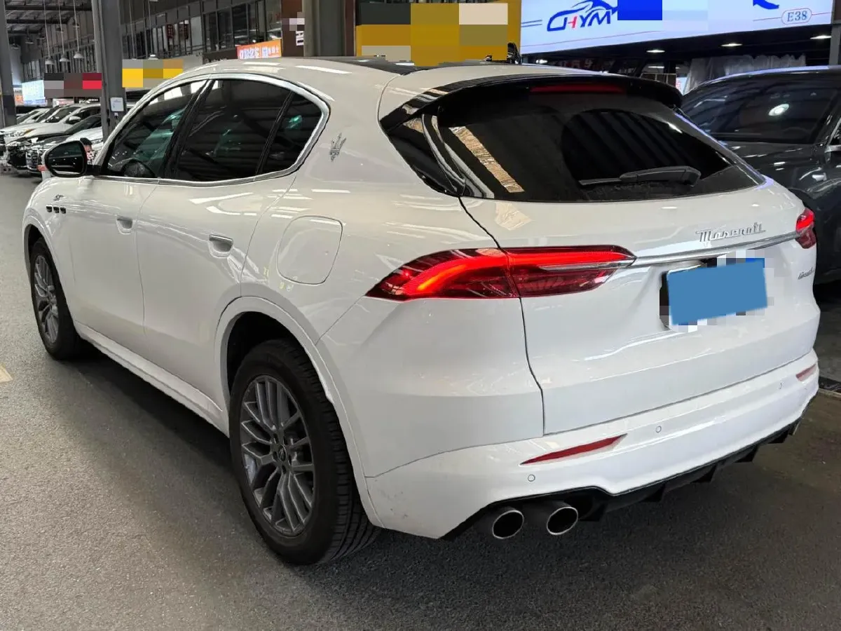 2022 Maserati Levante 2.0T 330HP L4 8AT,autocango,china used car exporter,china ev exporter,chinese used car exporter,chinese used ev exporter