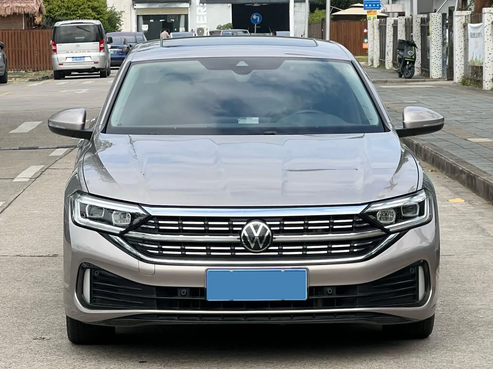 2023 VOLKSWAGEN SAGITAR thumbnail 2