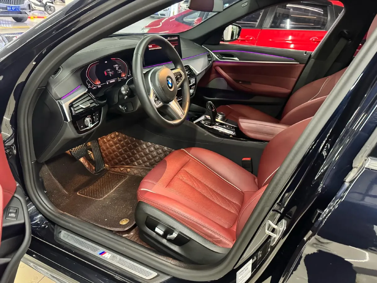 2021 BMW 5 Series 2.0T 252HP L4 8AT,autocango,china used car exporter,china ev exporter,chinese used car exporter,chinese used ev exporter