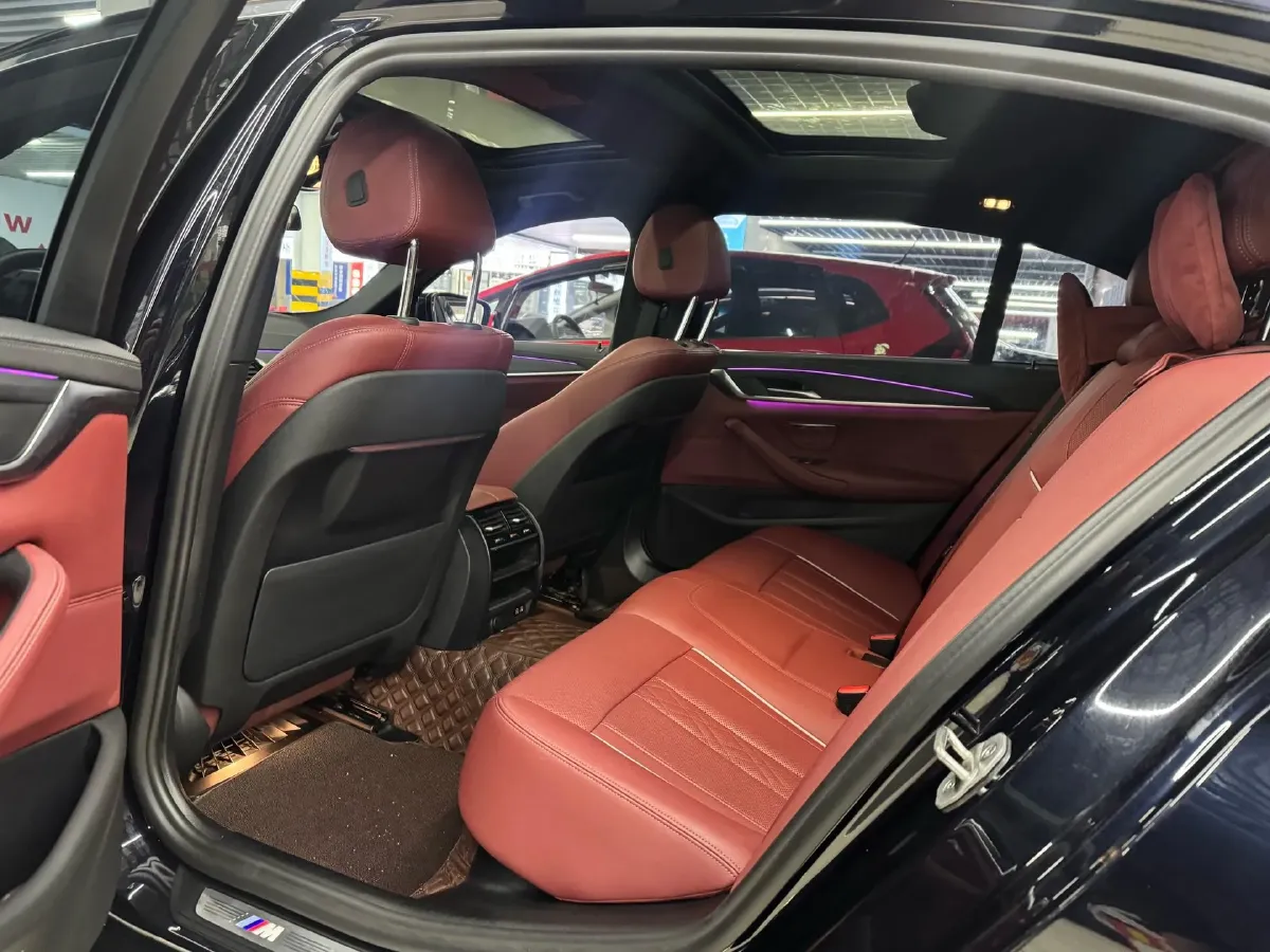 2021 BMW 5 Series 2.0T 252HP L4 8AT,autocango,china used car exporter,china ev exporter,chinese used car exporter,chinese used ev exporter