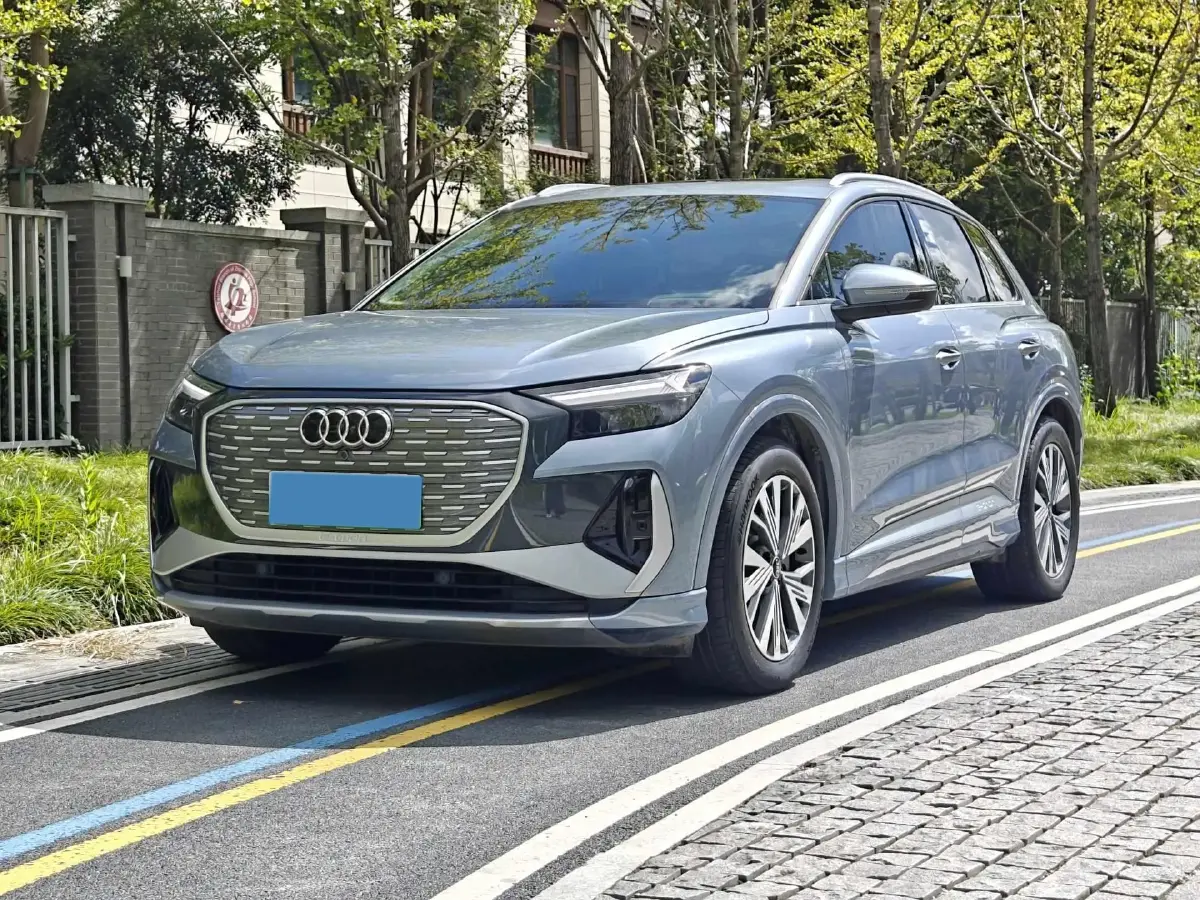 2024 Audi Q4 e-tron BEV 84.8KWH