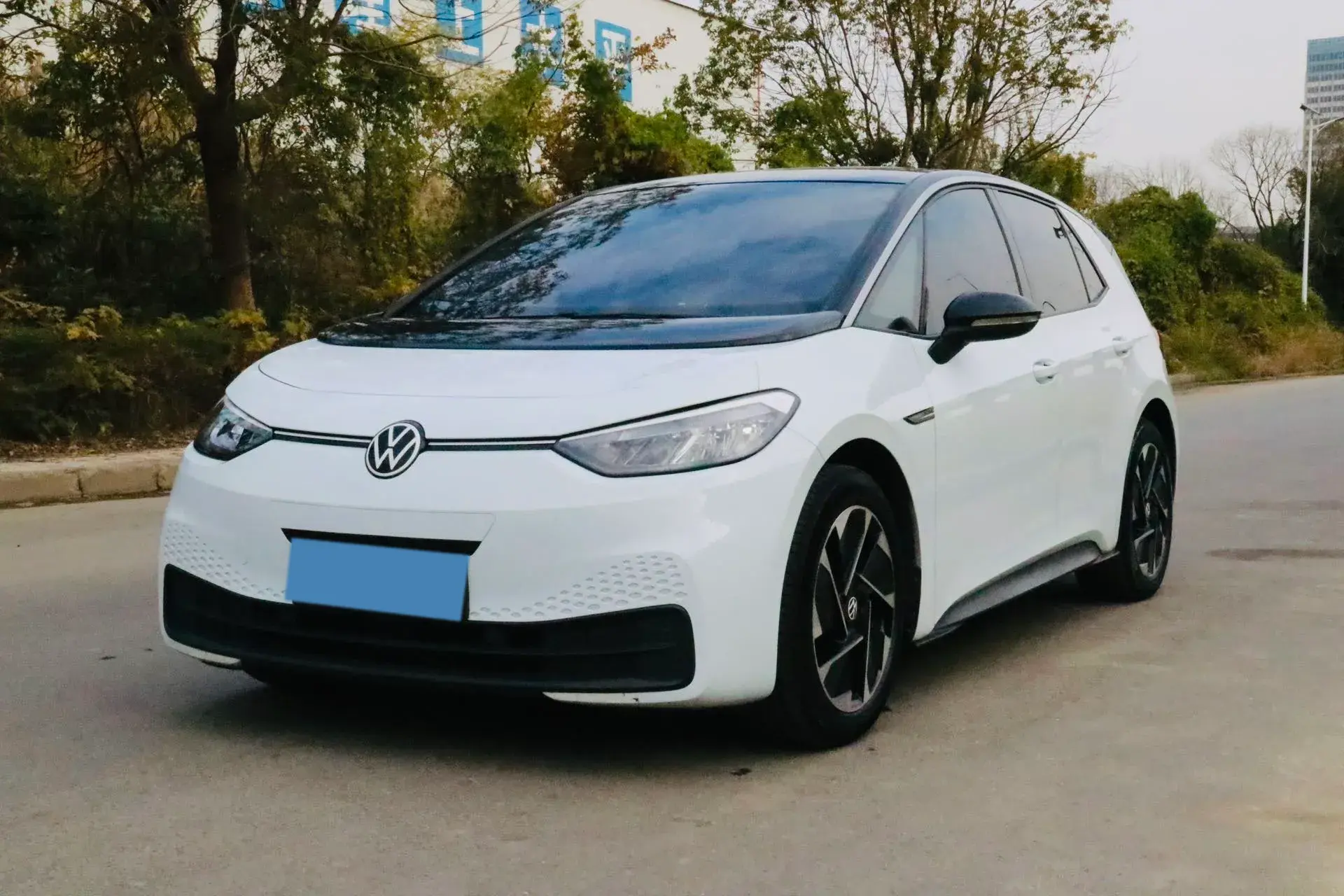 2022 VOLKSWAGEN ID.3 view 1