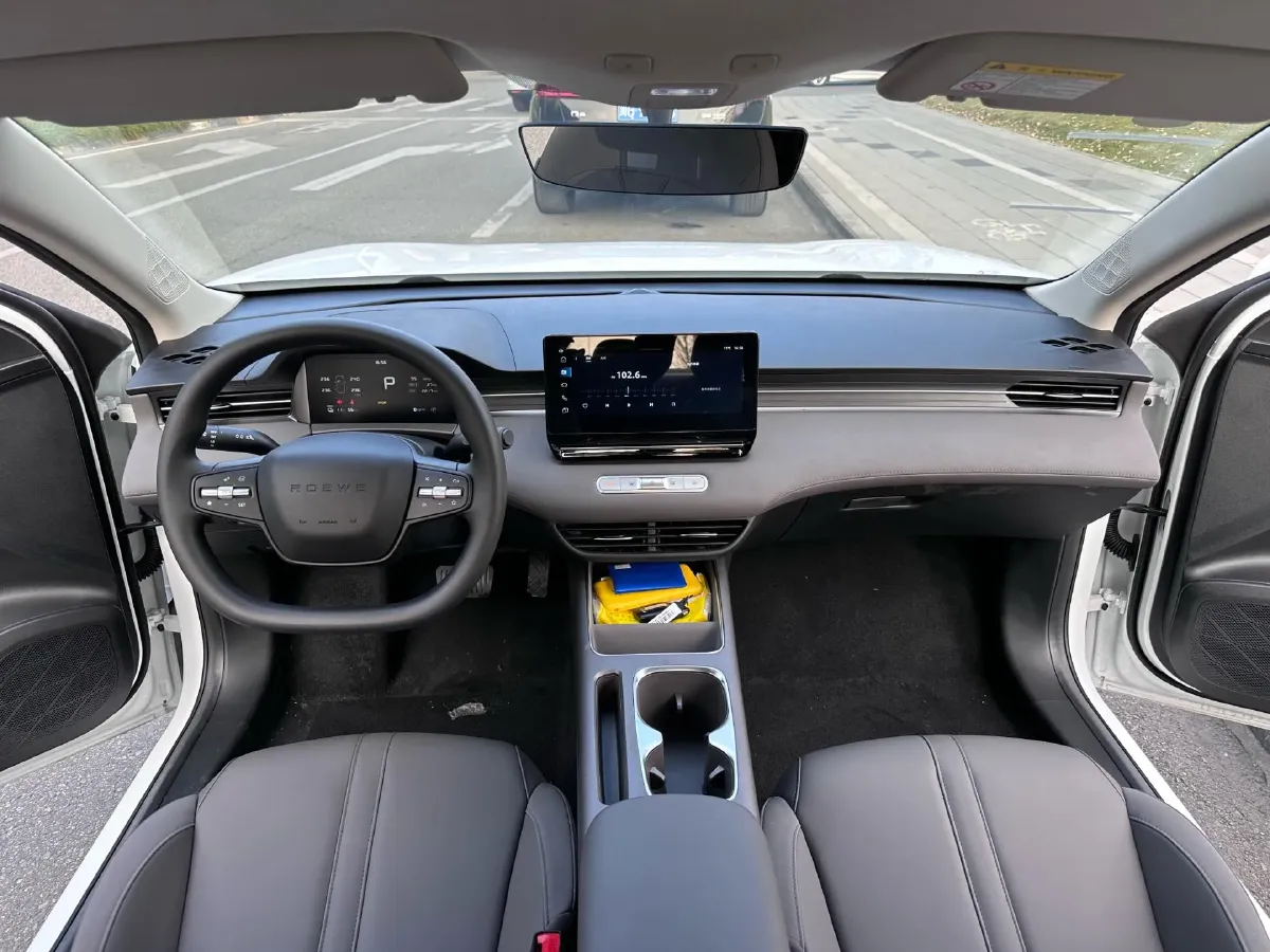 2025 Roewe E6 BEV,autocango,china used car exporter,china ev exporter,chinese used car exporter,chinese used ev exporter