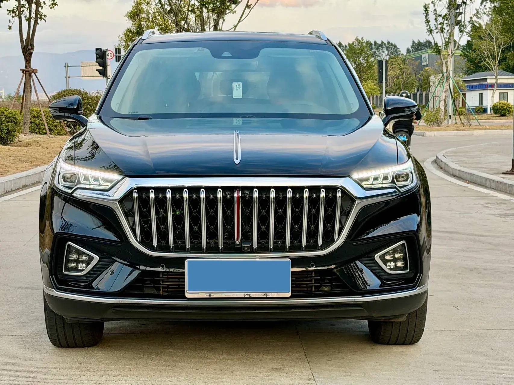 2019 HONGQI HS5 thumbnail 2