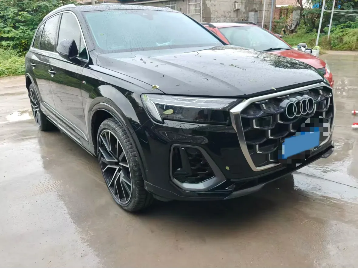 2025 Audi Q7 3.0T 340HP V6 8AT,autocango,china used car exporter,china ev exporter,chinese used car exporter,chinese used ev exporter