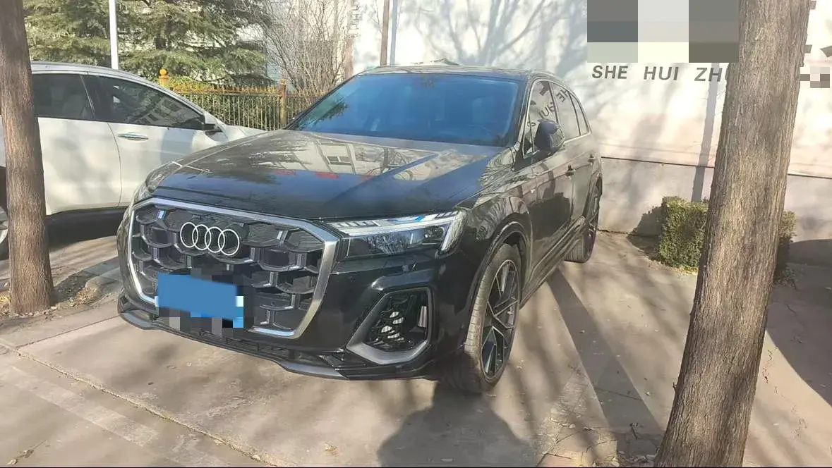 2025 Audi Q7 3.0T 340HP V6 8AT