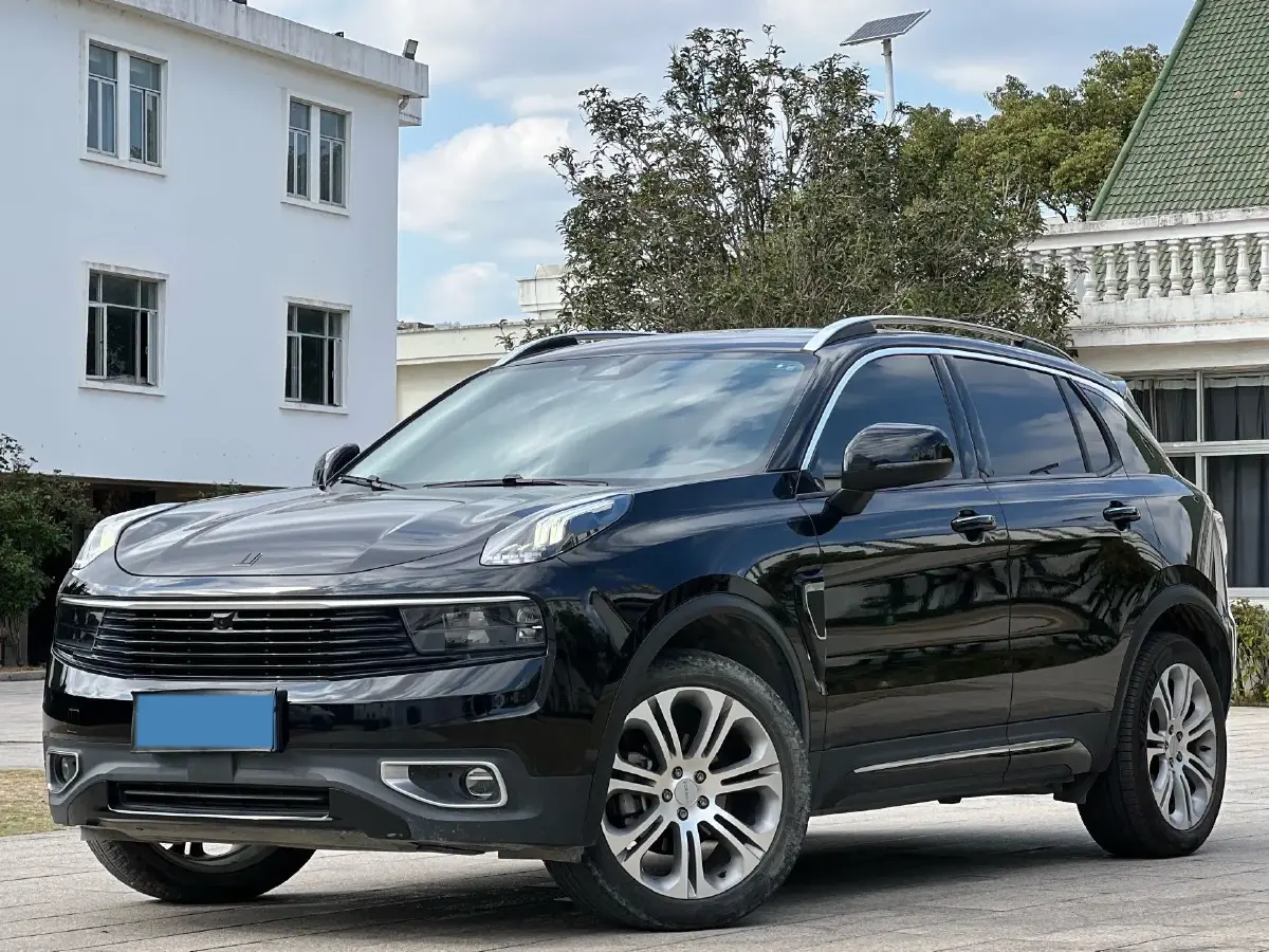 2019 LYNK&CO 01 2.0T 190HP L4 6AT