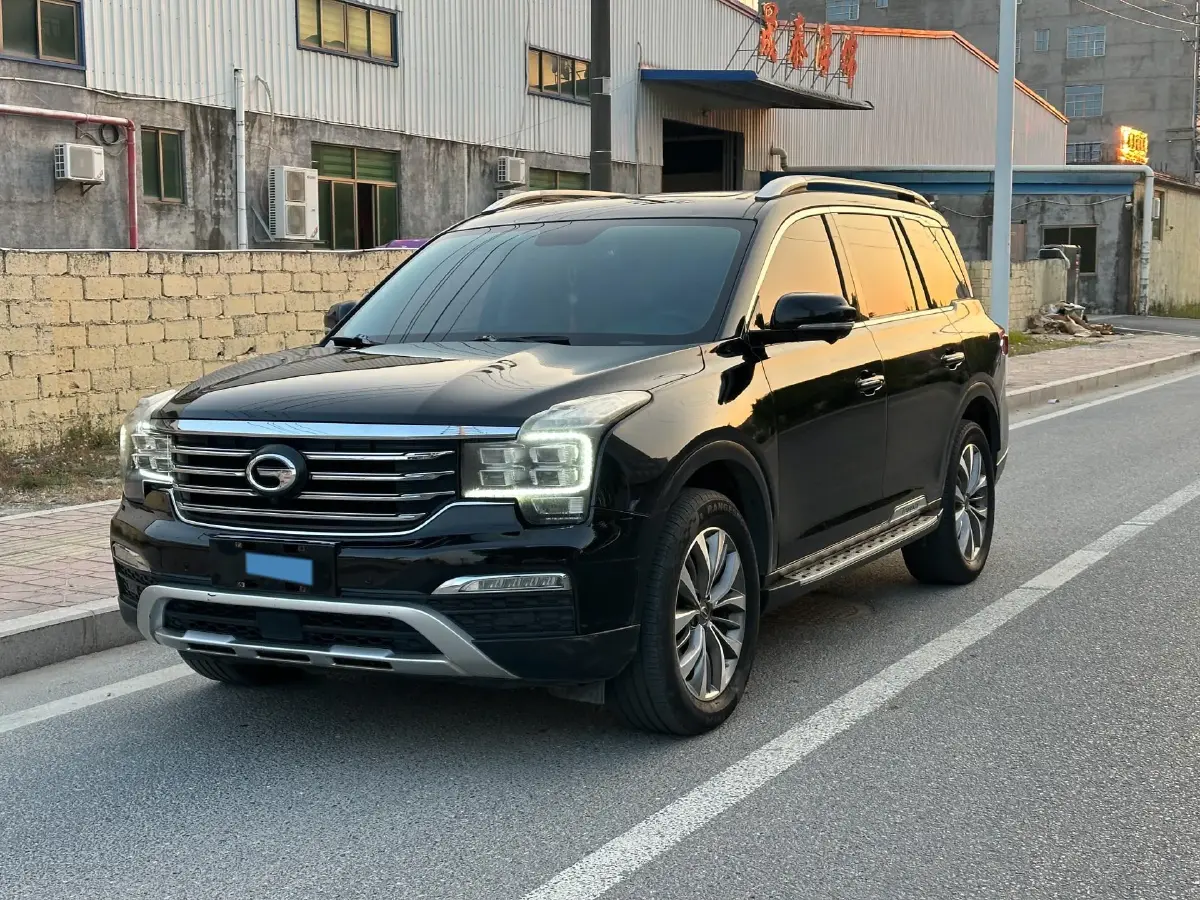 2017 GAC Trumpchi GS8 2.0T 201HP L4 6AT