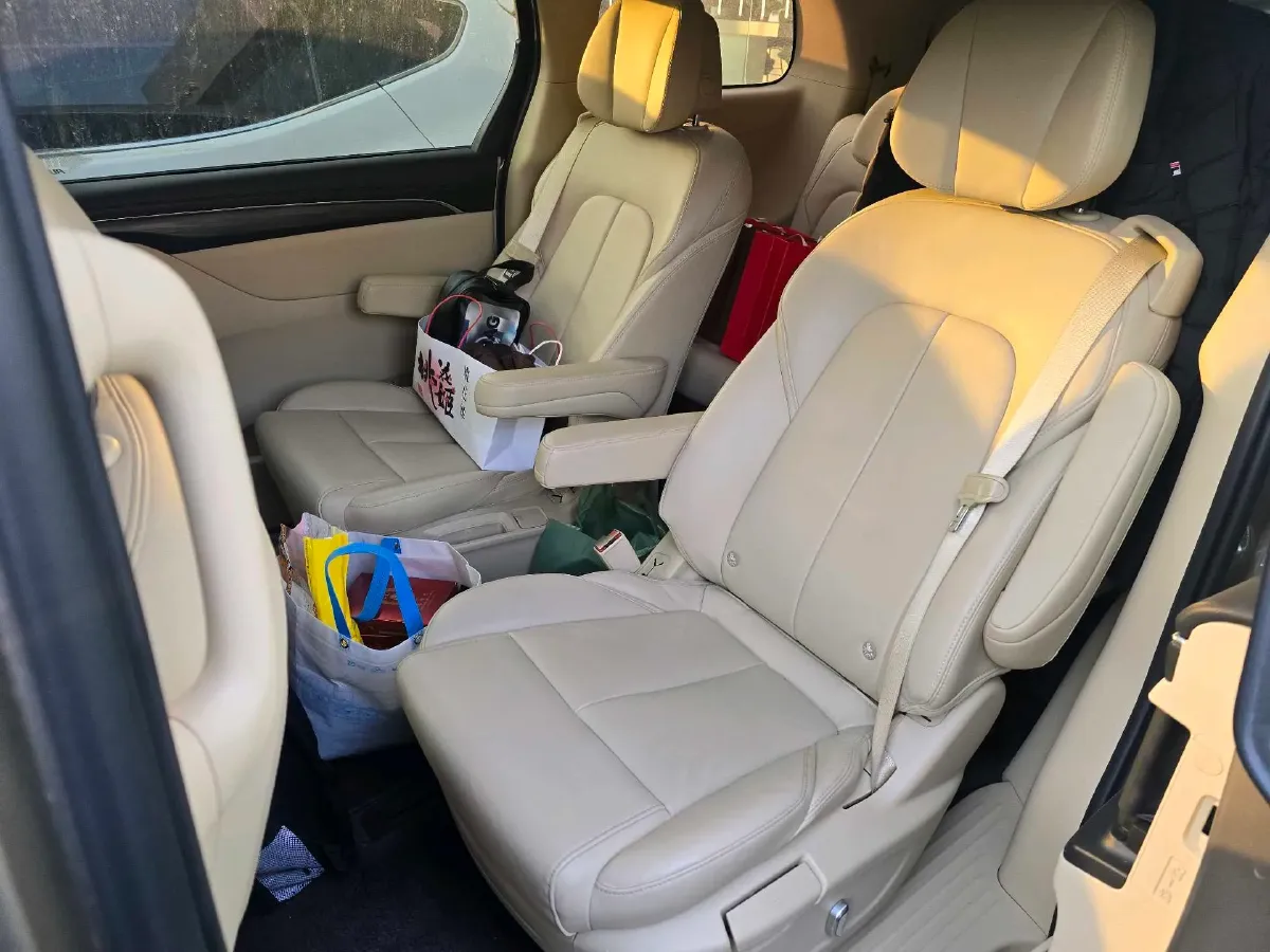 2023 Buick GL8 2.0T 237HP L4 9AT,autocango,china used car exporter,china ev exporter,chinese used car exporter,chinese used ev exporter