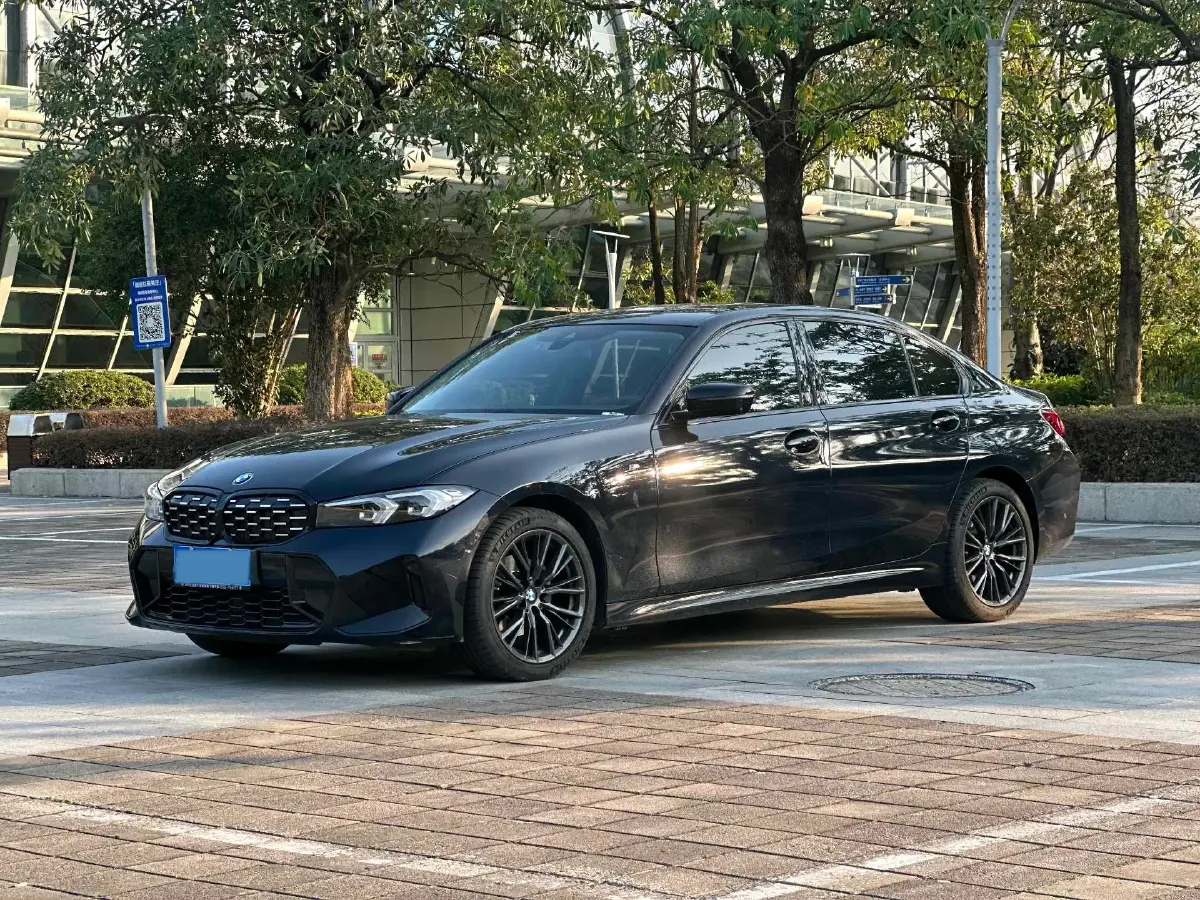 2024 BMW 3 Series 2.0T 184HP L4 8AT