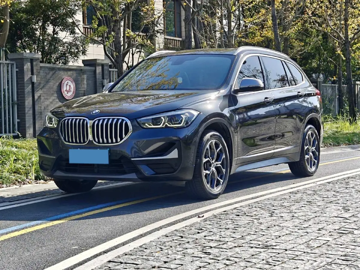 2022 BMW X1 2.0T 192HP L4 7DCT