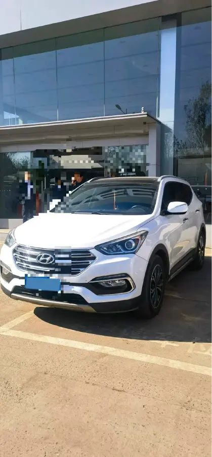 2017 Hyundai Santafe 2.0T 245HP L4 6AT