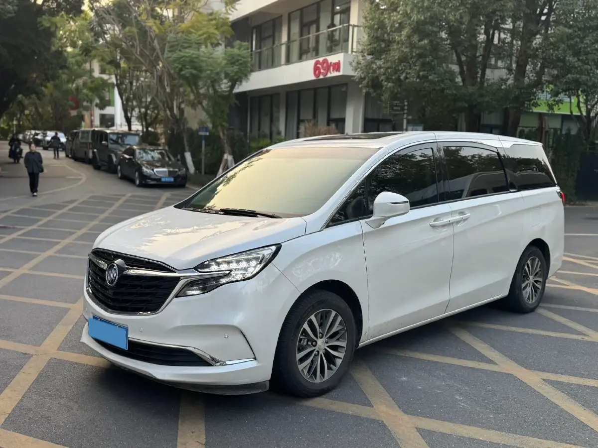 2022 Buick GL8 2.0T 237HP L4 9AT