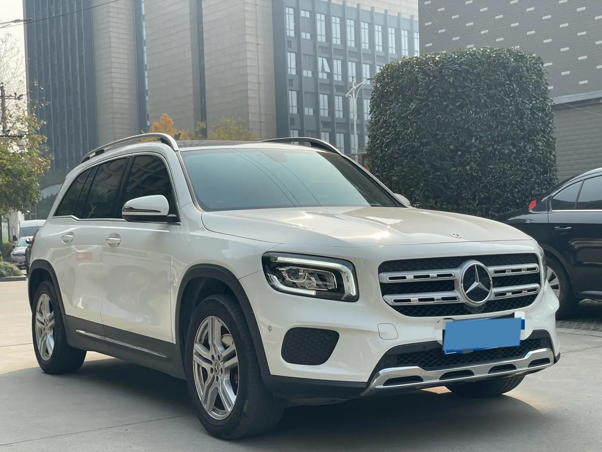 2021 MERCEDES-BENZ GLB thumbnail 2