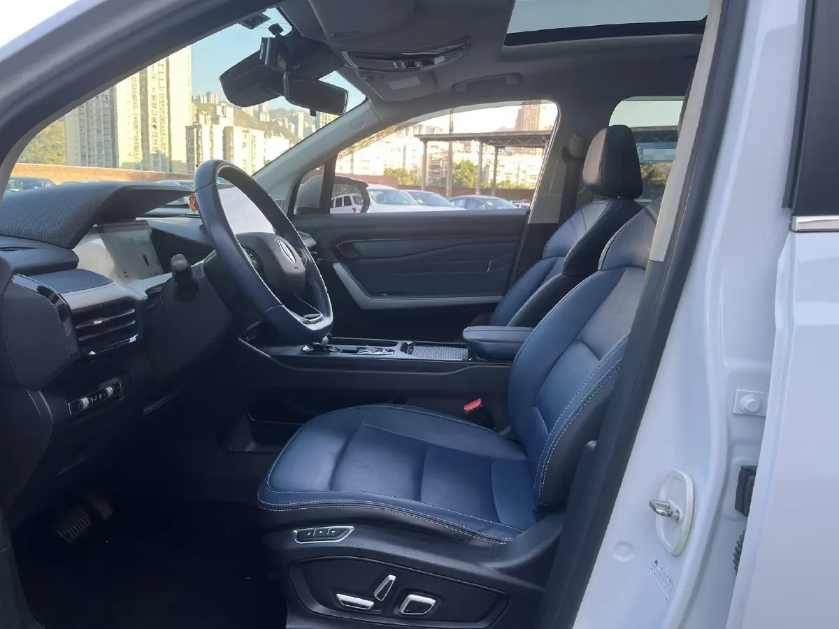 2023 Livan 9 BEV 66.57KWH,autocango,china used car exporter,china ev exporter,chinese used car exporter,chinese used ev exporter