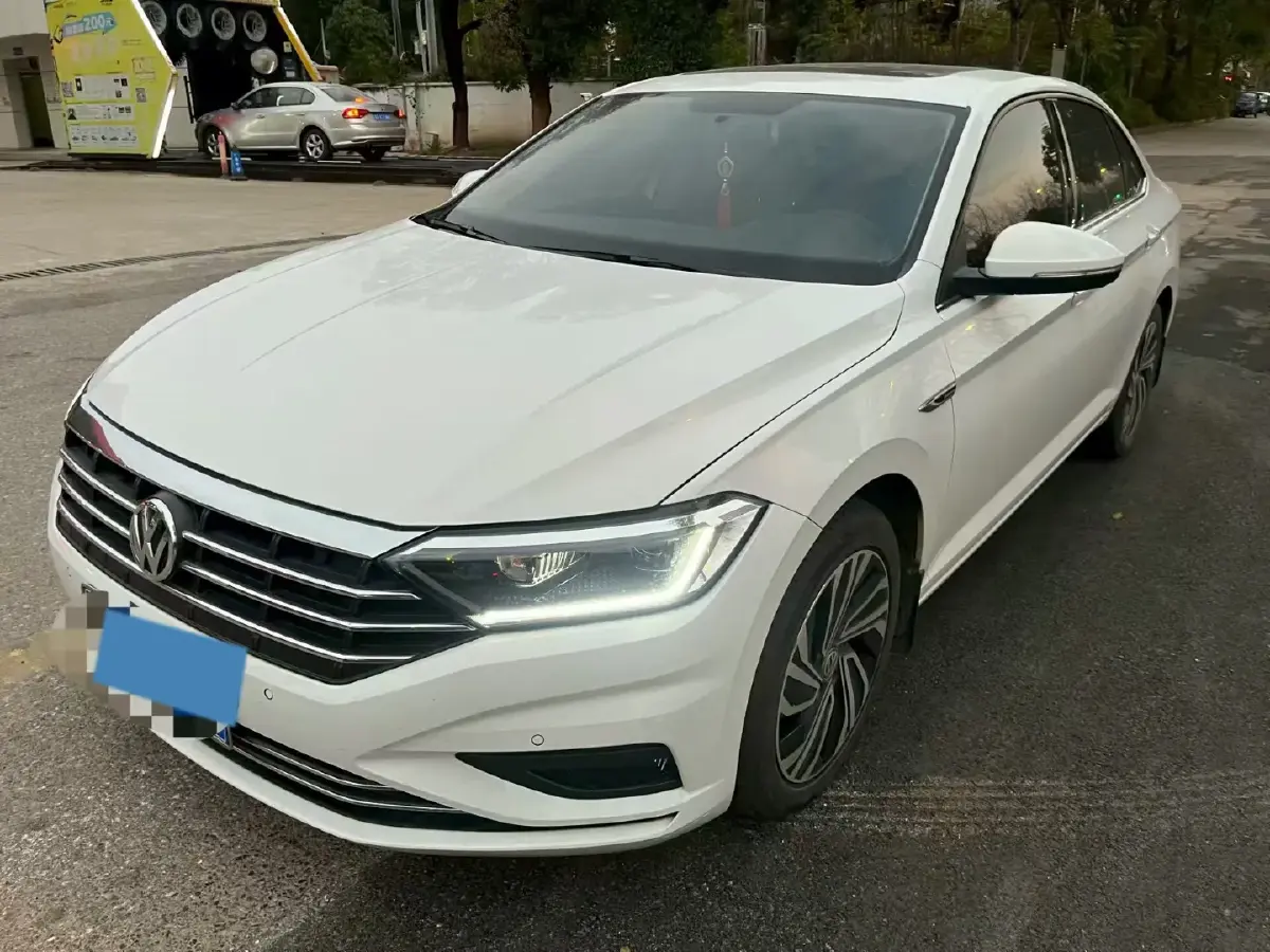 2021 Volkswagen Sagitar 1.4T 150HP L4 7DCT