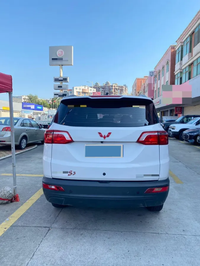 2019 Venucia M50V 1.5L 112HP L4 5MT,autocango,china used car exporter,china ev exporter,chinese used car exporter,chinese used ev exporter