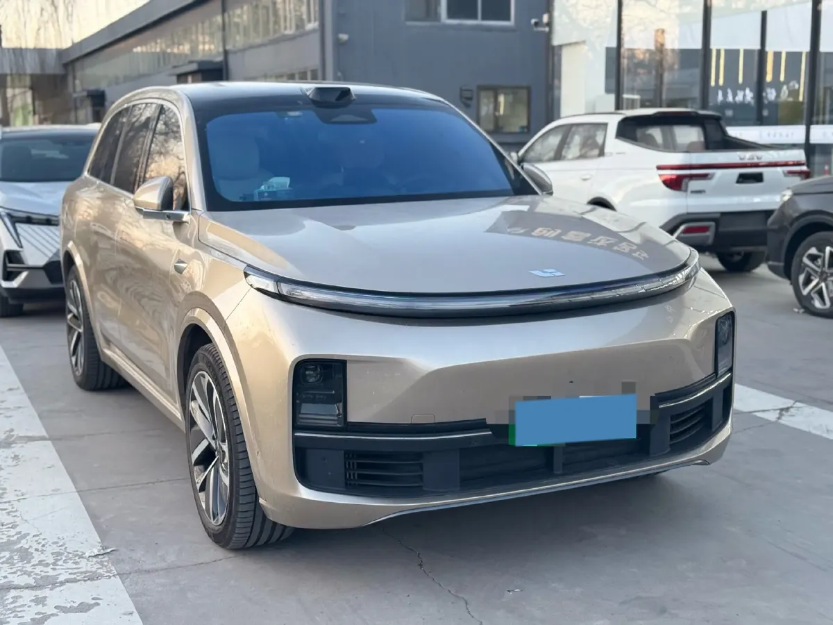 2024 Ford Bronco 2.3T 275HP L4 10AT,autocango,china used car exporter,china ev exporter,chinese used car exporter,chinese used ev exporter