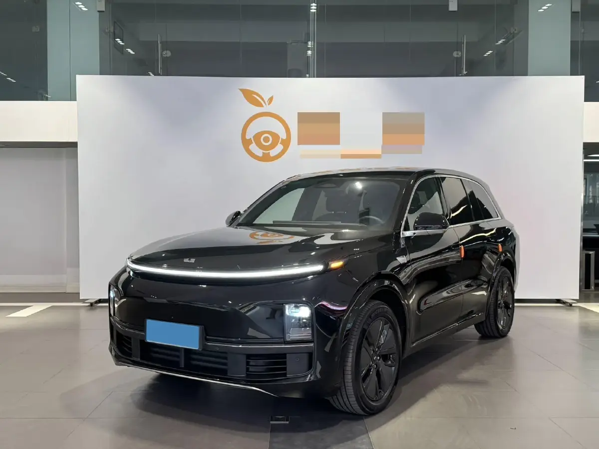 2024 Volvo S60 2.0T 197HP L4 7DCT