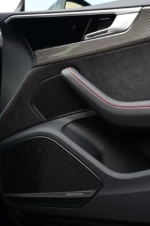 2024 Audi SQ7 4.0T 507HP V8 8AT,autocango,china used car exporter,china ev exporter,chinese used car exporter,chinese used ev exporter