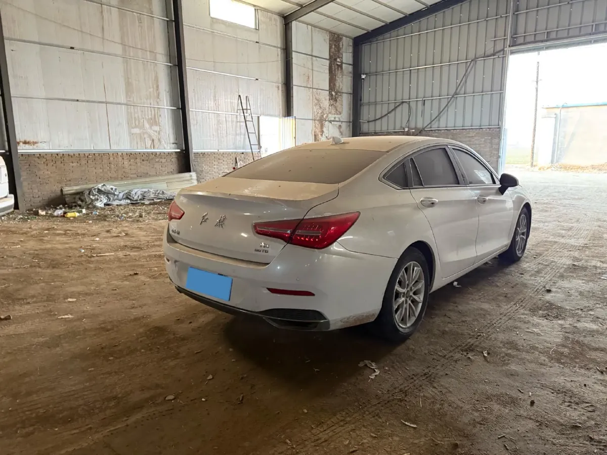 2019 HongQi H5 1.8T 180HP L4 6AT,autocango,china used car exporter,china ev exporter,chinese used car exporter,chinese used ev exporter