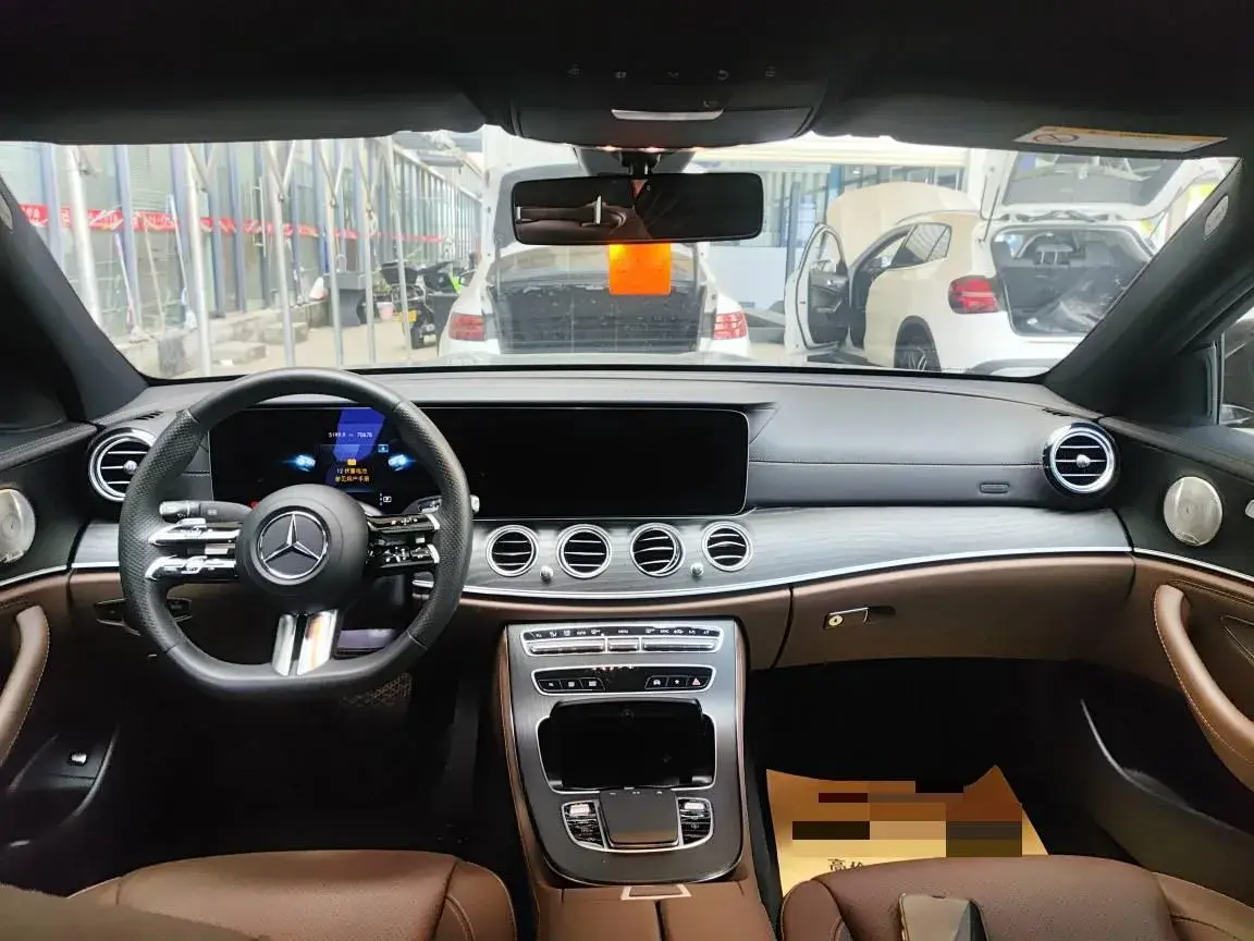 2023 MERCEDES-BENZ E thumbnail 3