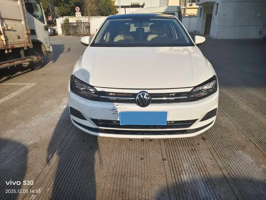 2023 VOLKSWAGEN POLO thumbnail 2