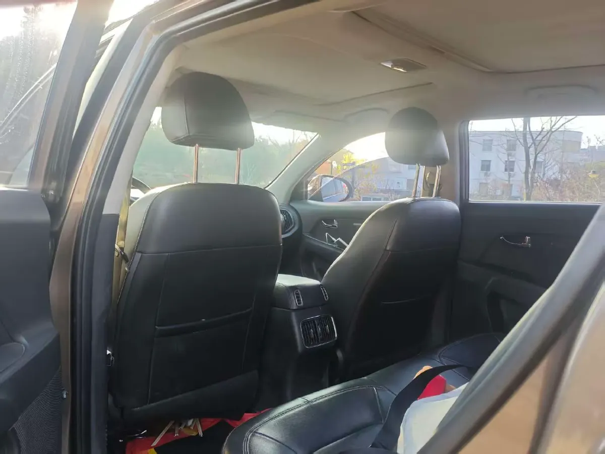 2016 Kia Sportage R 2.0L 165HP L4 6AT,autocango,china used car exporter,china ev exporter,chinese used car exporter,chinese used ev exporter