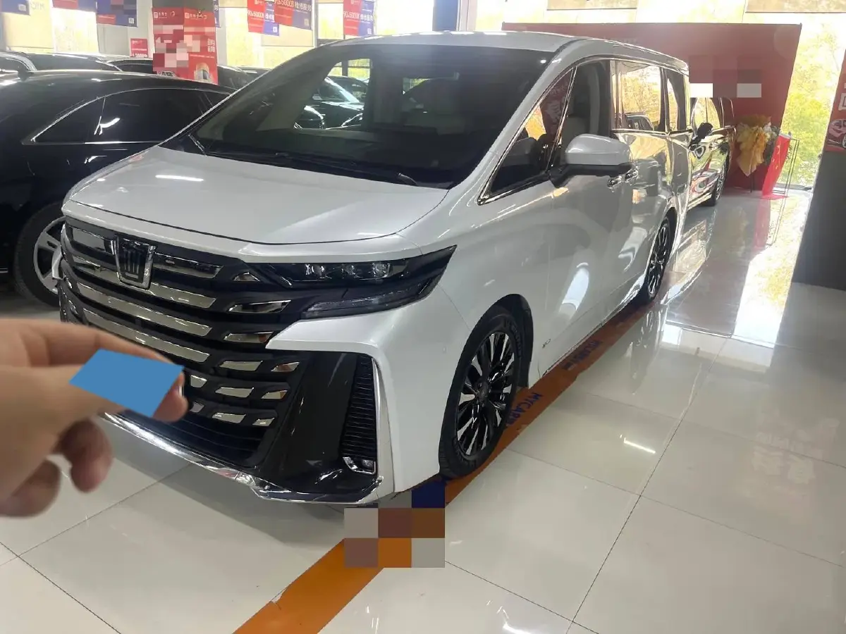 2024 Toyota Vellfire 2.5L 190HP L4 E-CVT Hybrid