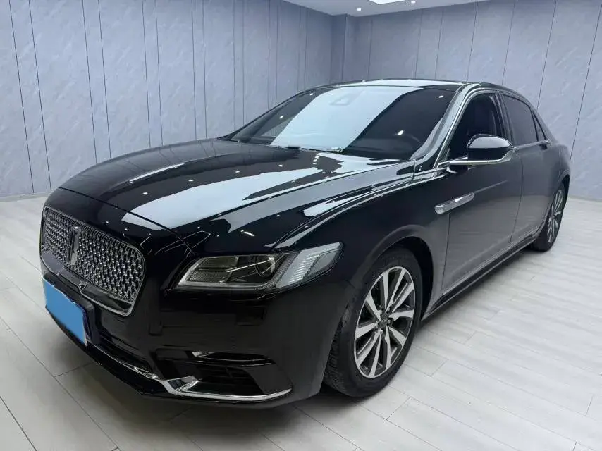 2018 Lincoln Continental 2.0T 261HP L4 6AT