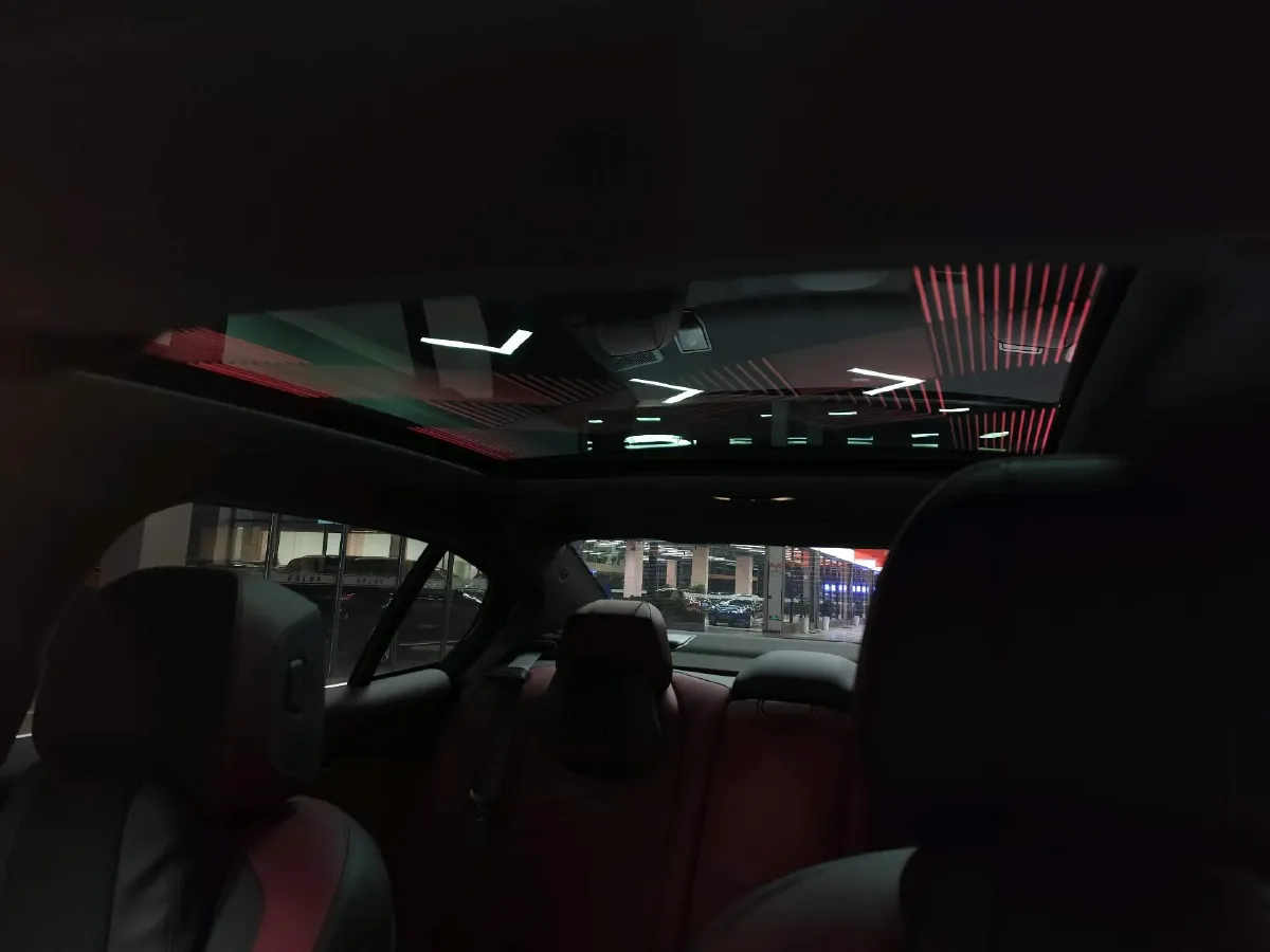 2024 BMW 5 Series 2.0T 258HP L4 8AT,autocango,china used car exporter,china ev exporter,chinese used car exporter,chinese used ev exporter