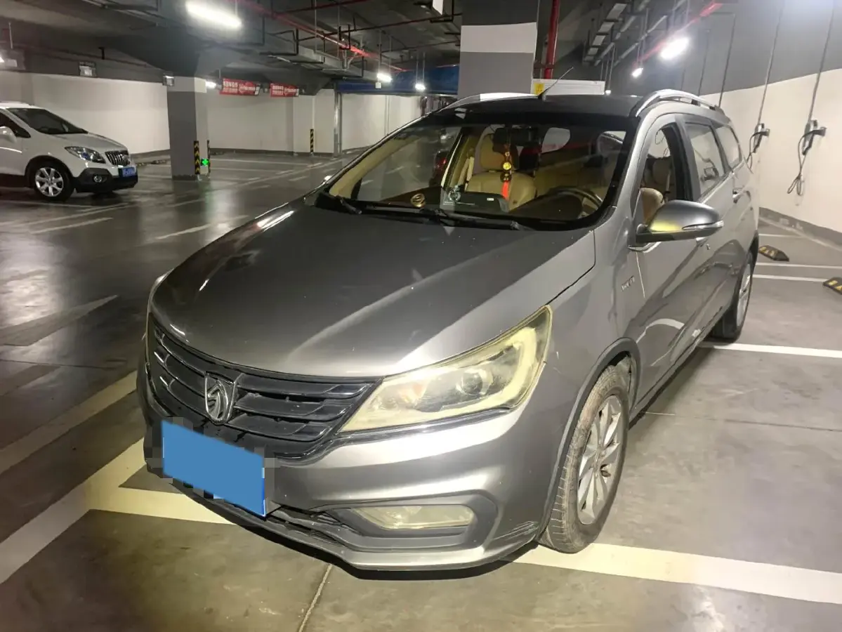 2017 BaoJun 310W 1.5L 112HP L4 6MT