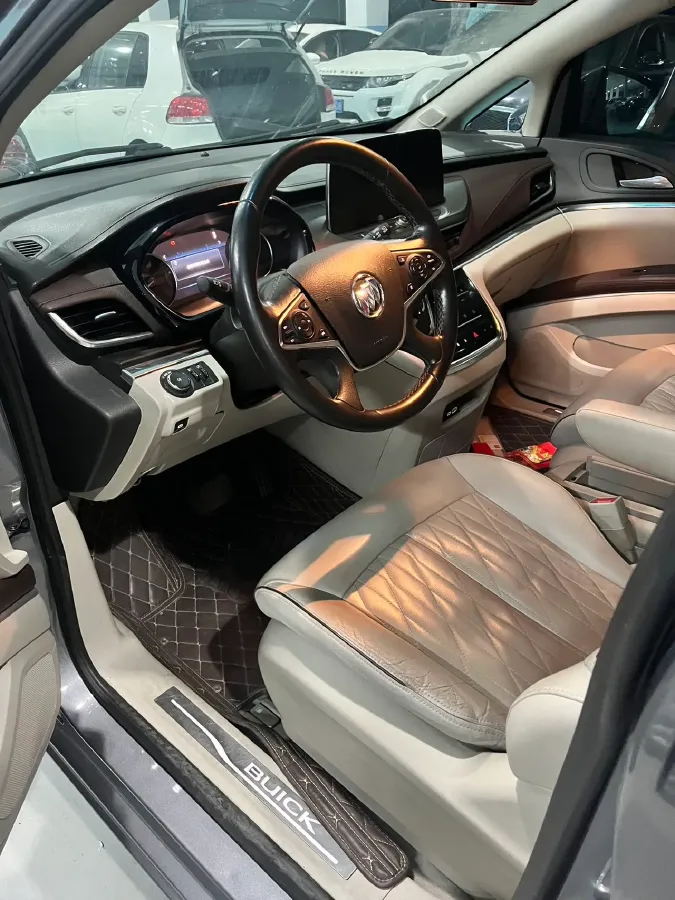 2021 Buick GL8 2.0T 237HP L4 9AT,autocango,china used car exporter,china ev exporter,chinese used car exporter,chinese used ev exporter