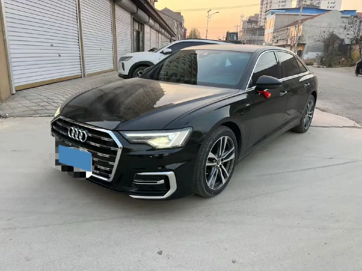 2023 Audi A6L 2.0T 190HP L4 7DCT