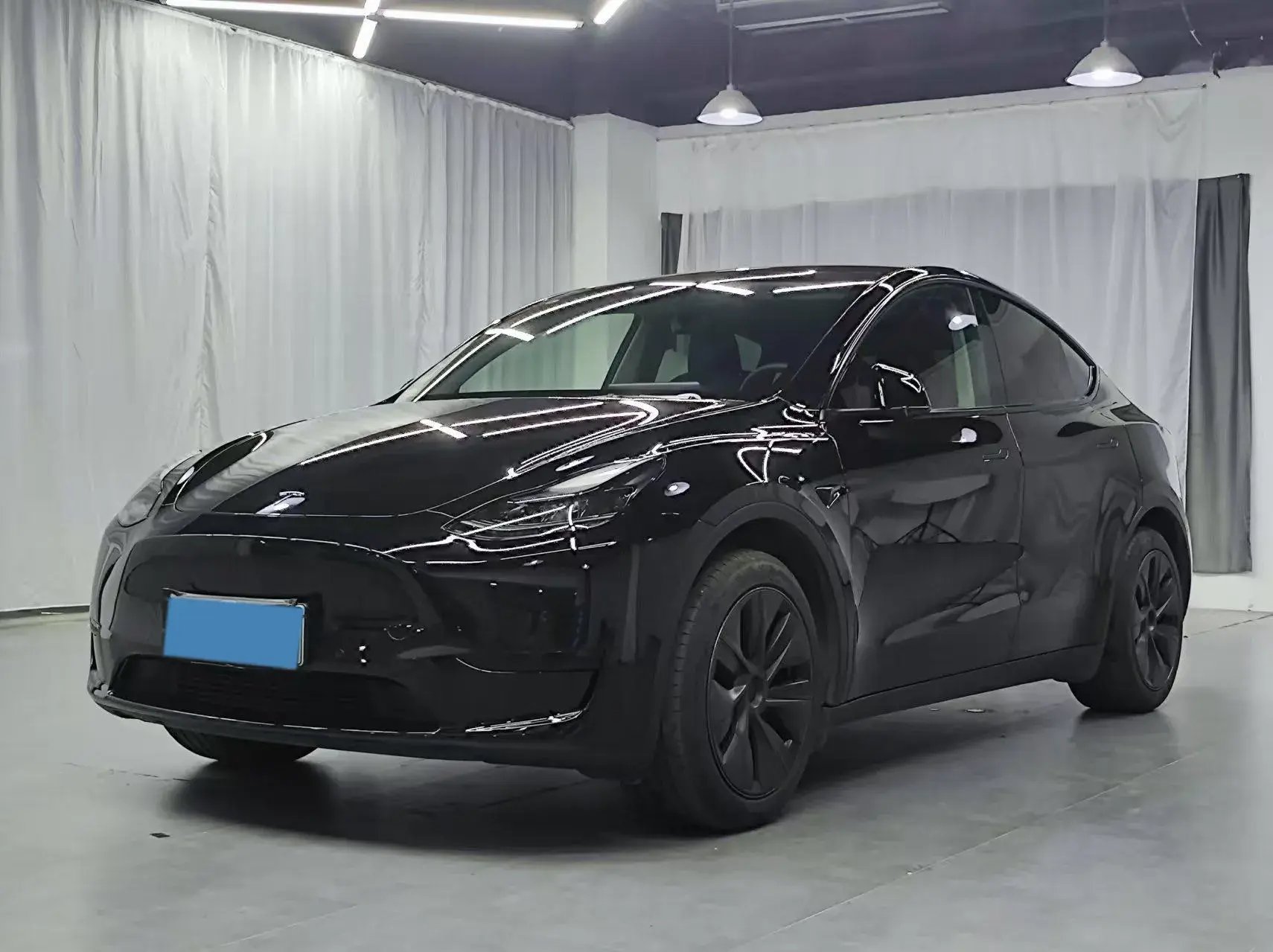 2022 TESLA MODEL view 1