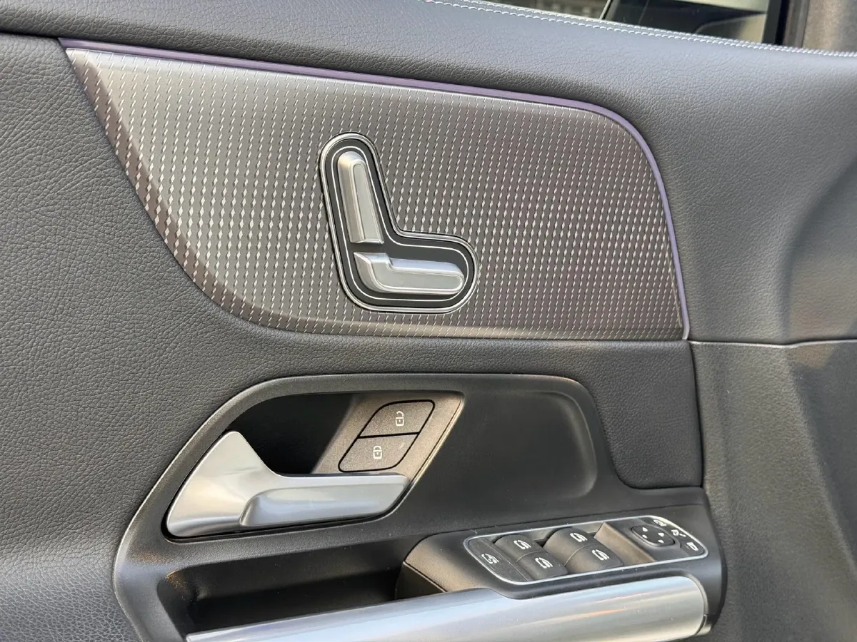 2023 Mercedes-Benz EQA Class BEV 73.5KWH,autocango,china used car exporter,china ev exporter,chinese used car exporter,chinese used ev exporter