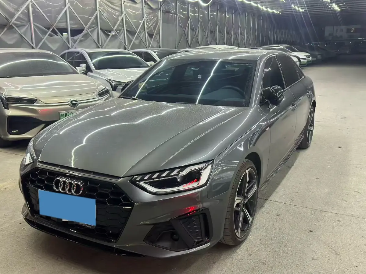 2023 Audi A4L 2.0T 190HP L4 7DCT