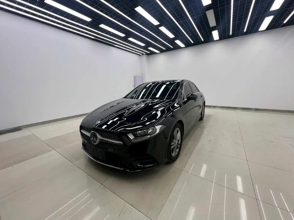 2022 Mercedes-Benz A Class 1.3T 136HP L4 7DCT