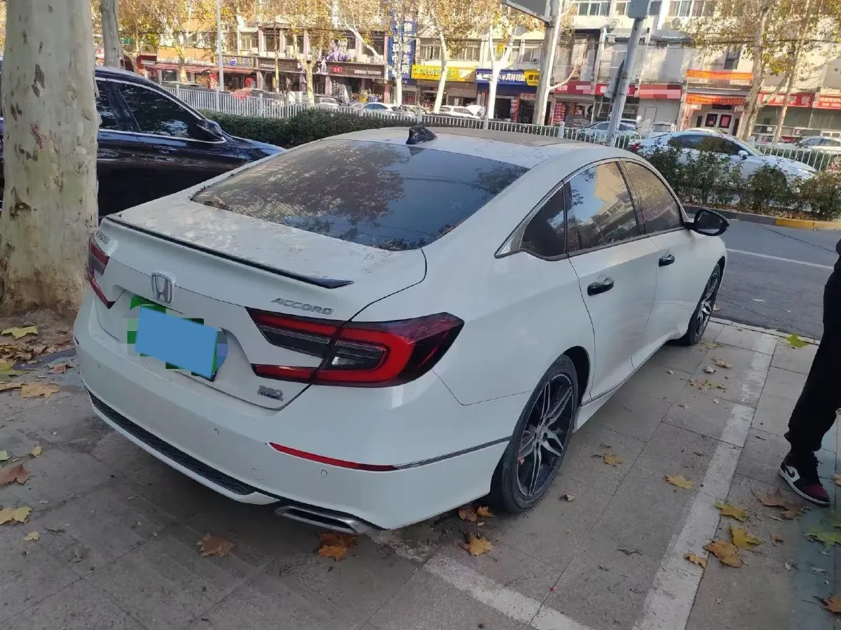 2022 Honda Accord 1.5T 194HP L4 CVT,autocango,china used car exporter,china ev exporter,chinese used car exporter,chinese used ev exporter