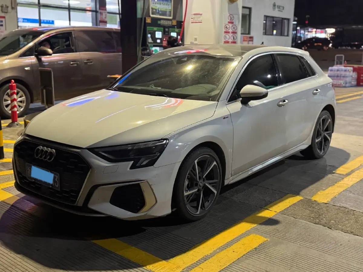 2022 Audi A3 1.4T 150HP L4 7DCT