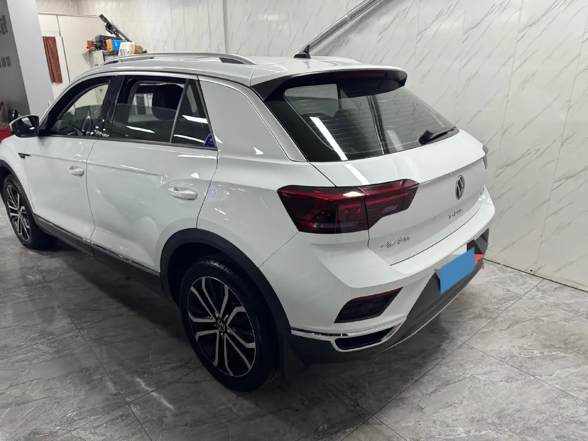 2021 Volkswagen T-Roc 1.4T 150HP L4 7DCT,autocango,china used car exporter,china ev exporter,chinese used car exporter,chinese used ev exporter