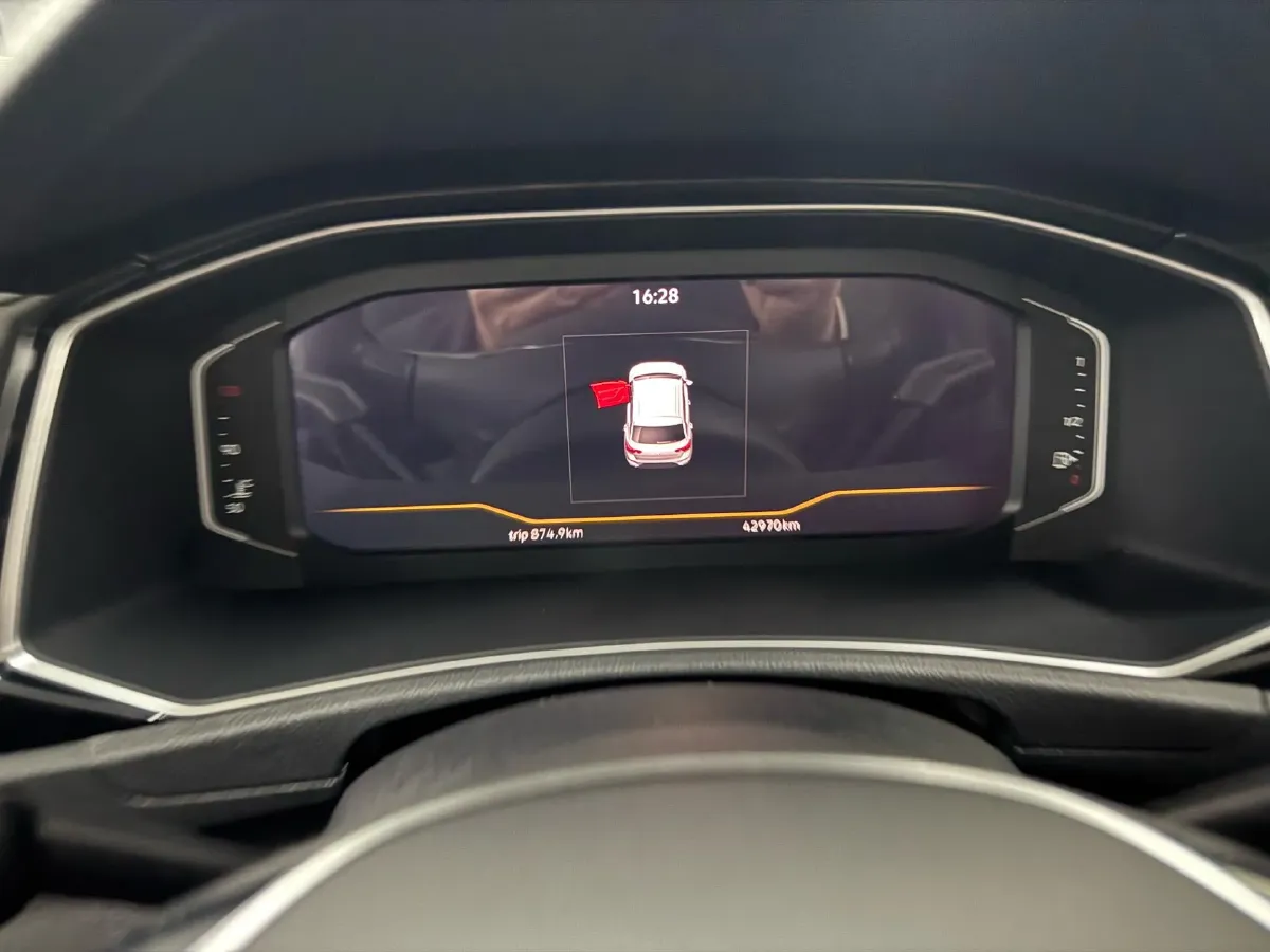 2021 Volkswagen T-Roc 1.4T 150HP L4 7DCT,autocango,china used car exporter,china ev exporter,chinese used car exporter,chinese used ev exporter