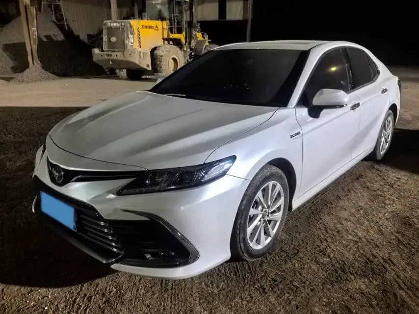 2023 Toyota Camry 2.5L 178HP L4 E-CVT Hybrid
